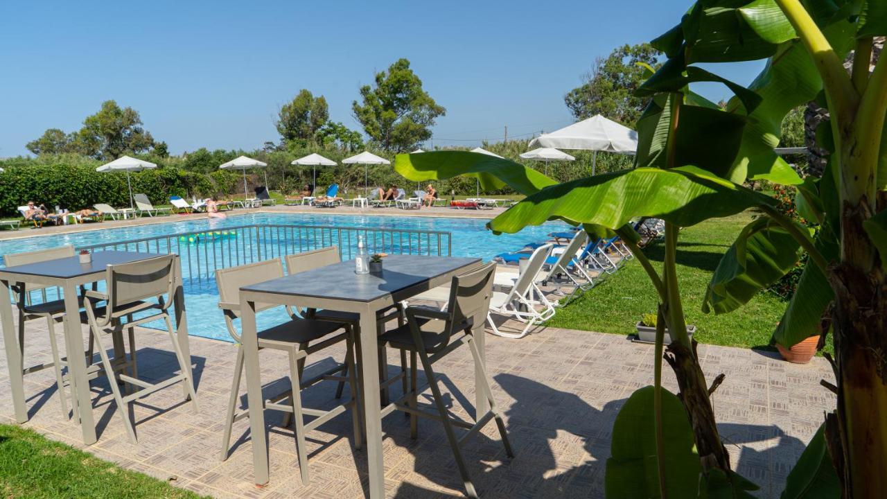 Passatempo Casa - 3 Bedroom Apartment Close To The Swimming Pool Gerani  Exterior photo
